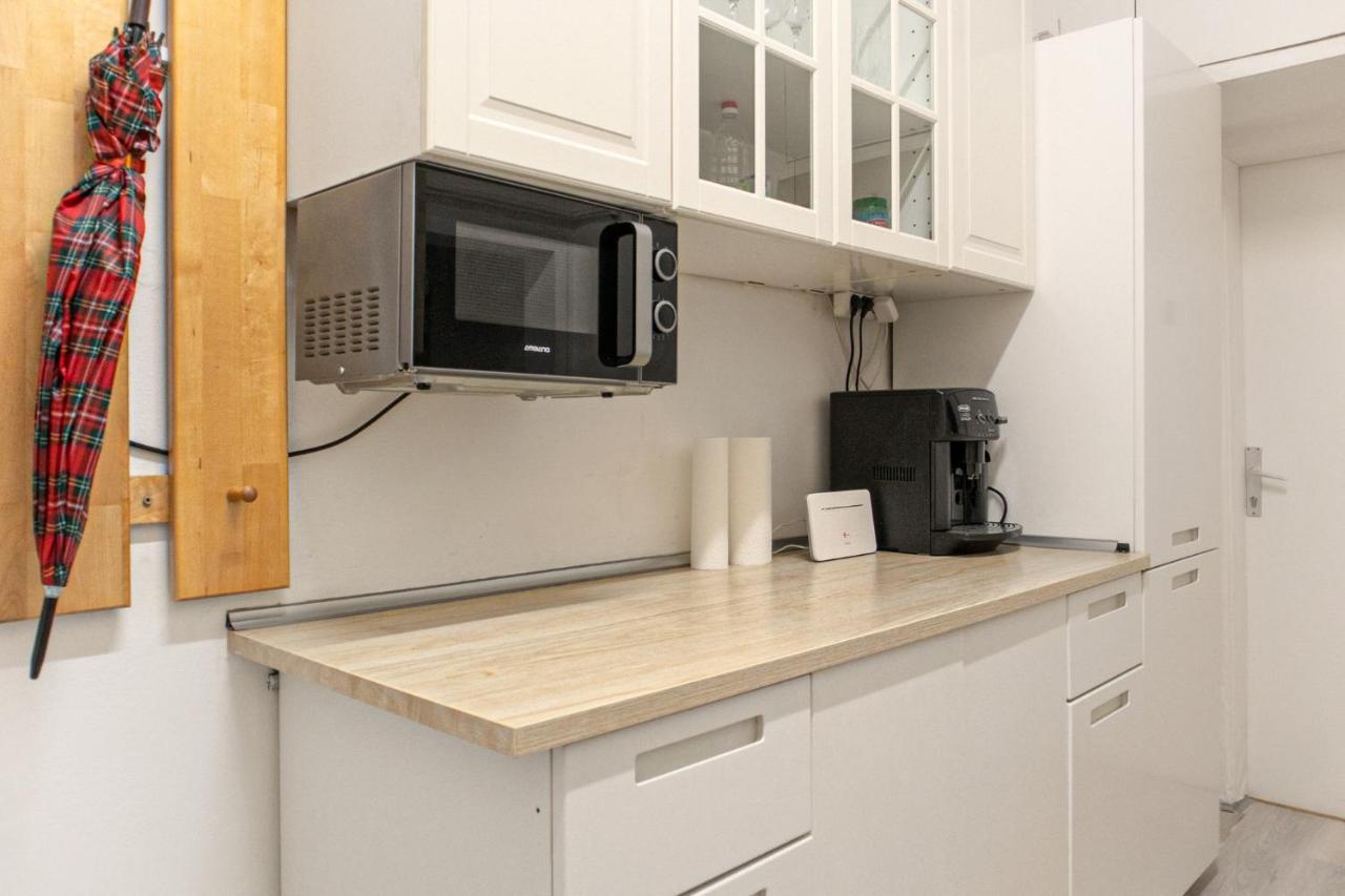 Joyful 2Br Shared Apt Near Millenium Tower & Danube River Viena Exterior foto
