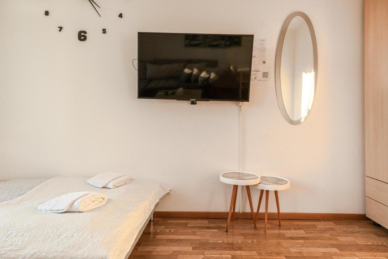 Joyful 2Br Shared Apt Near Millenium Tower & Danube River Viena Exterior foto